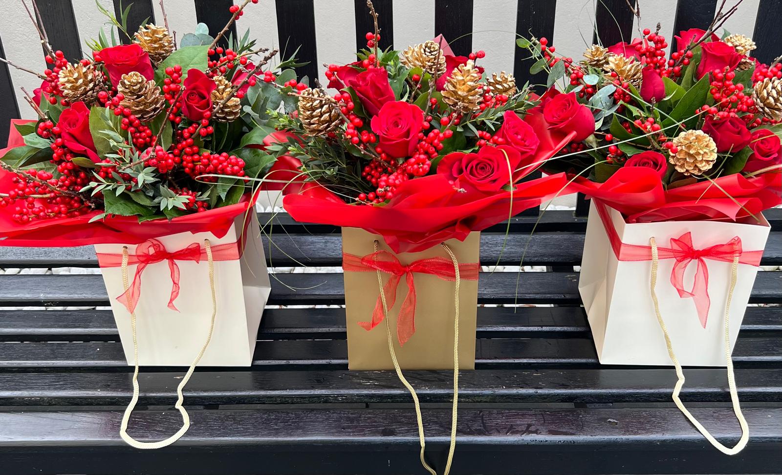 The Seasonal Christmas - Image 4