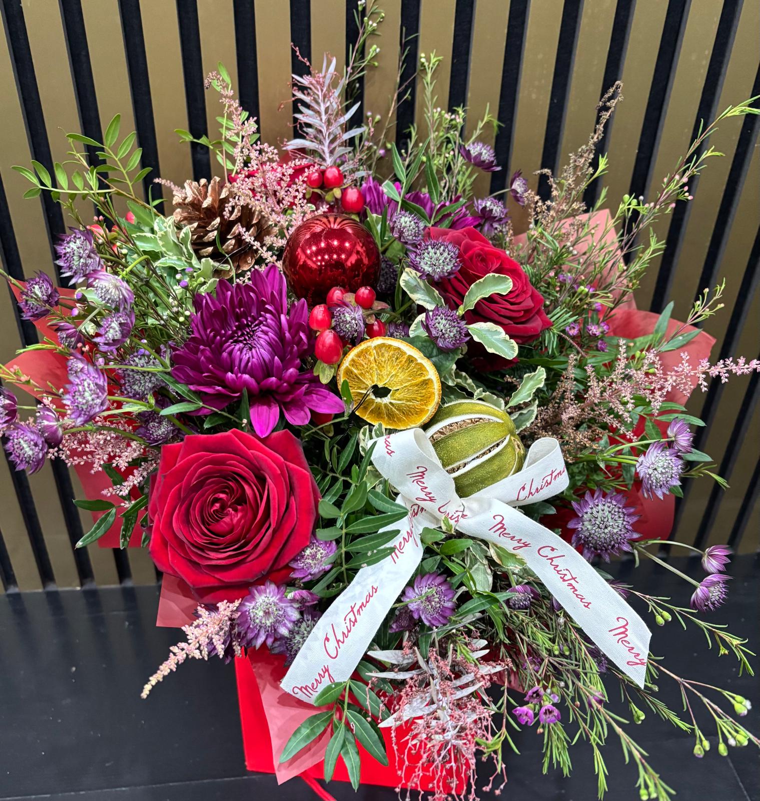 The Seasonal Christmas - Image 6